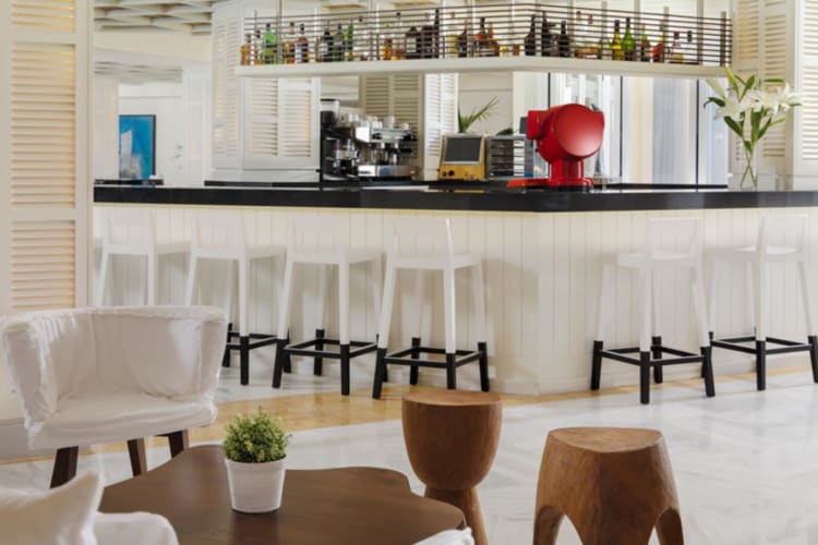 White & Blue Bar